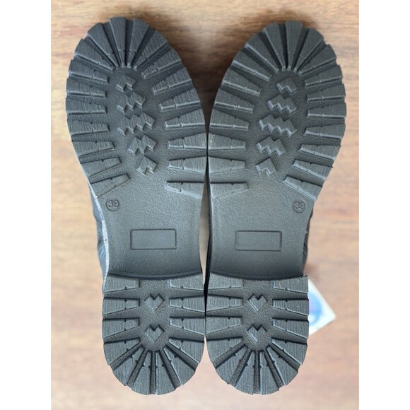 Women’s Size 8 Eric Michael Cynthia Ankle Boot Black Leather Lug Sole - Picture 7 of 9